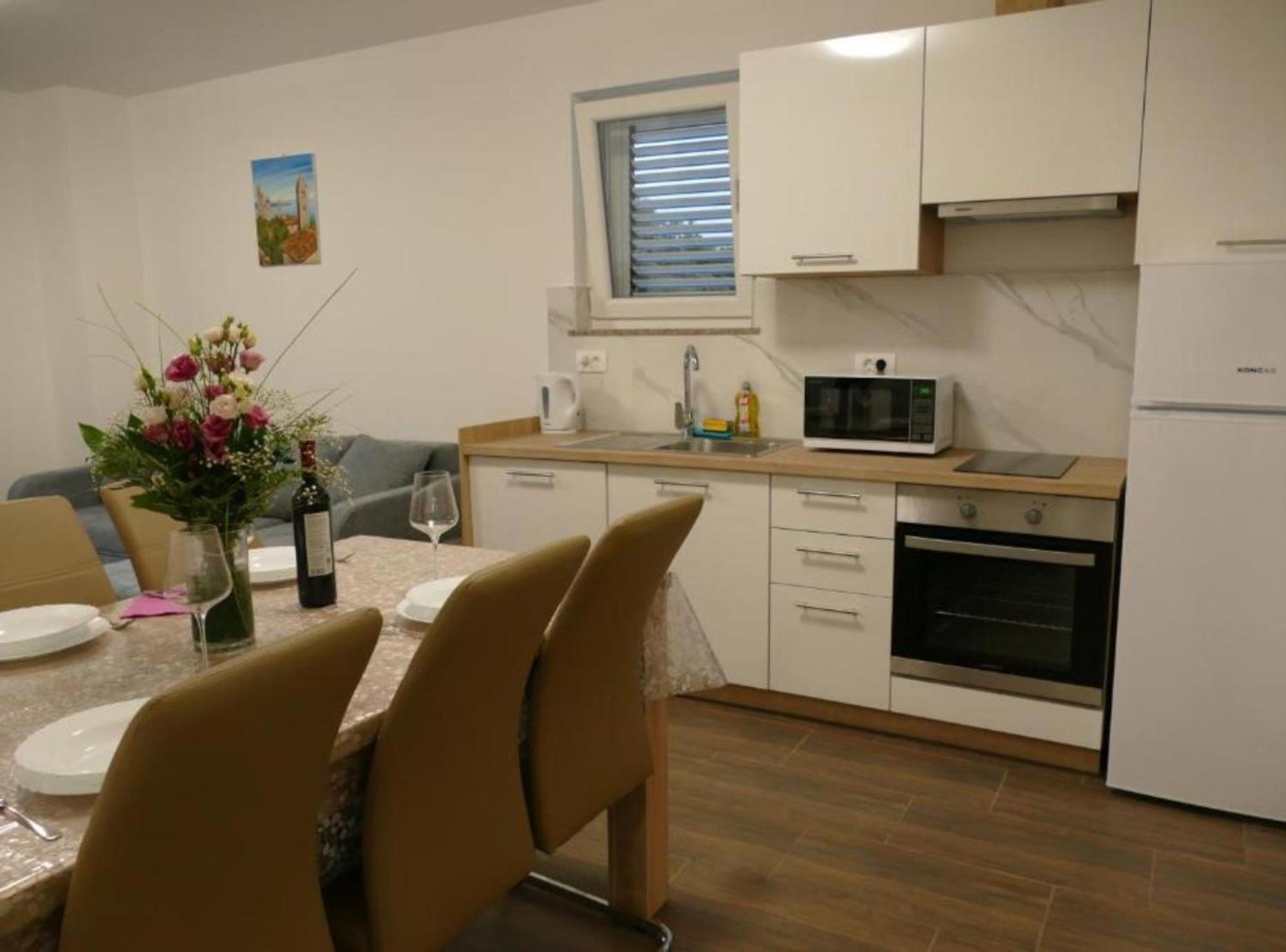 Apartmani Sabbioso Lopar Eksteriør billede